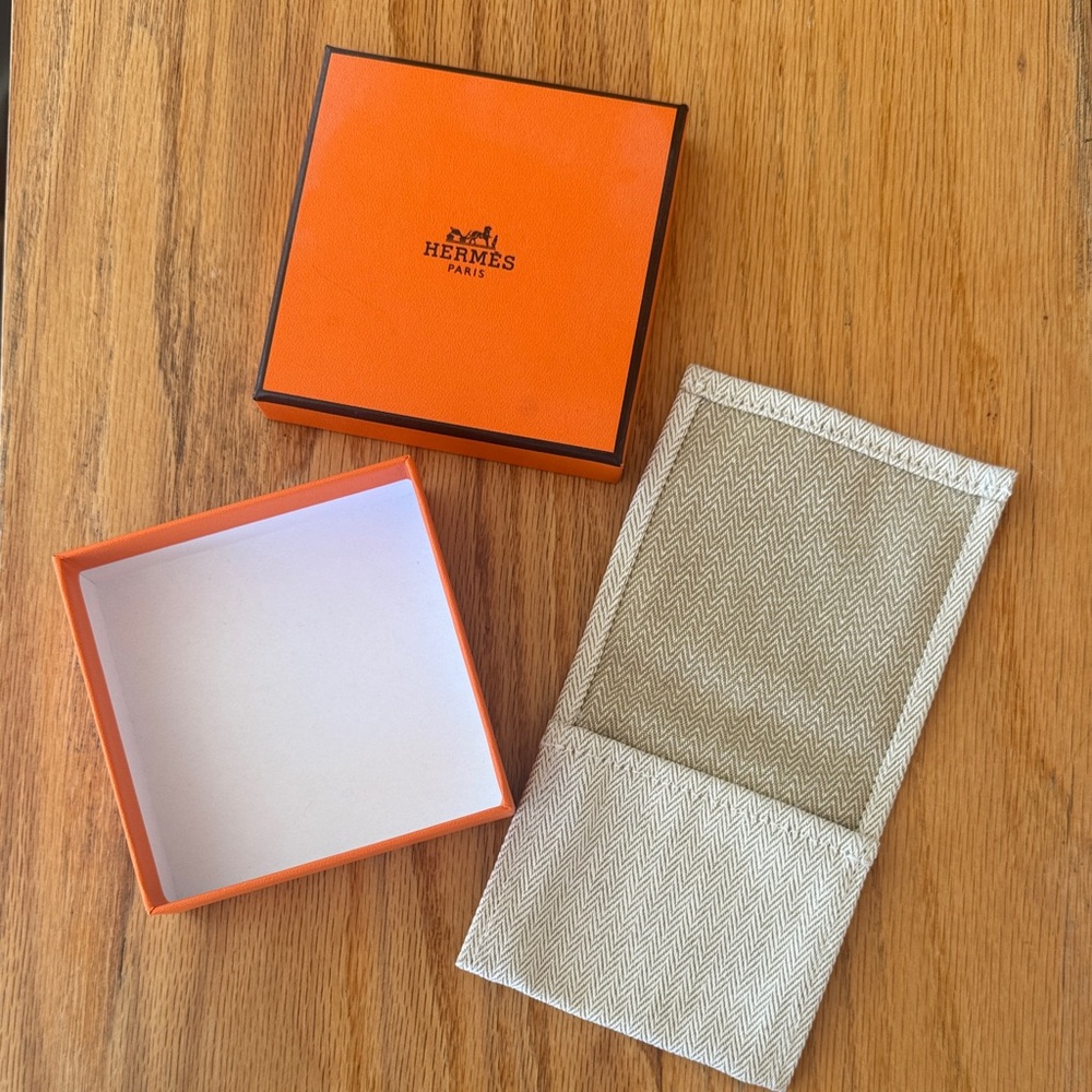 Hermès Signature Orange Gift Box with Cloth Bag - Picture 3 of 5